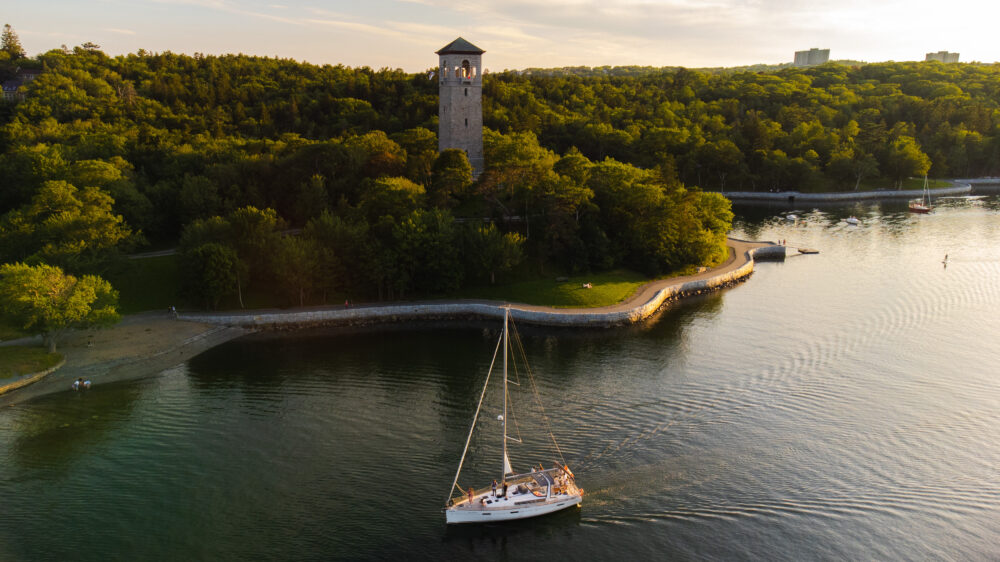 J Farwell Sailing Tours image